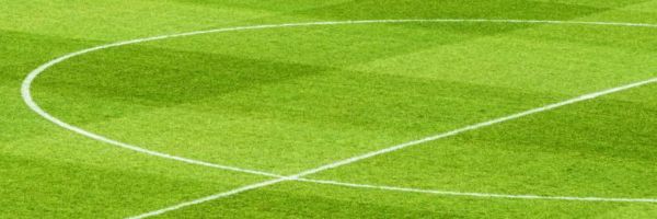 Controlul jocului prin câștigarea mijlocului.