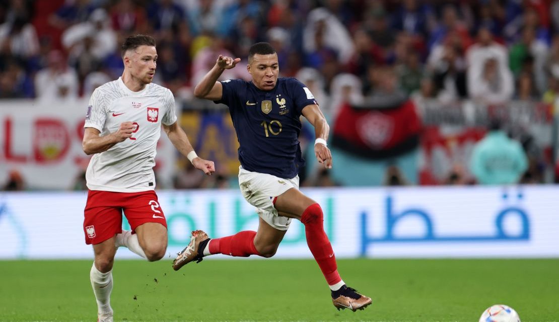 Cum îți înveți jucătorii ofensivi să atace spațiile inteligent